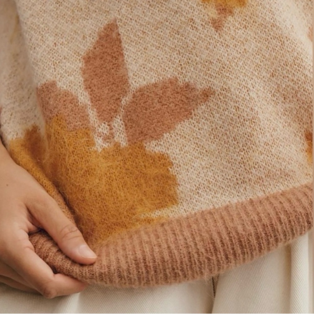 Maeve Floral V-Neck Sweater Vest - Picture 3 of 10